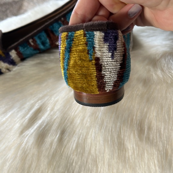 Velvet loafers with leather sole…zig zag design.  Made in Turkey - Picture 4 of 5